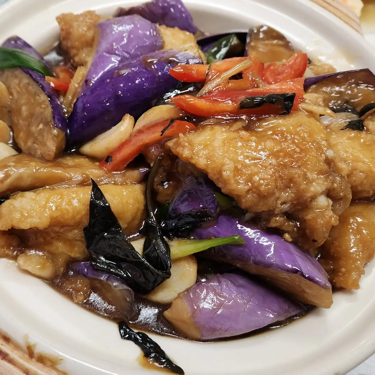 eggplant with hot garlic sauce 魚香茄子